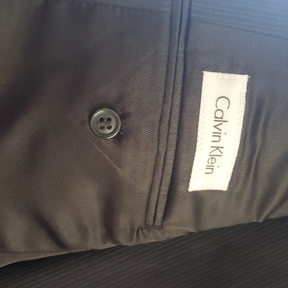 Calvin Klein Navy Suit 38R 30/30 - Picture 6 of 7